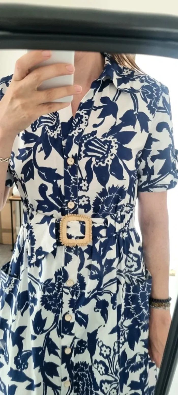 Robe longue zara imprimé floral blanc et bleu 38 - photo numéro 2