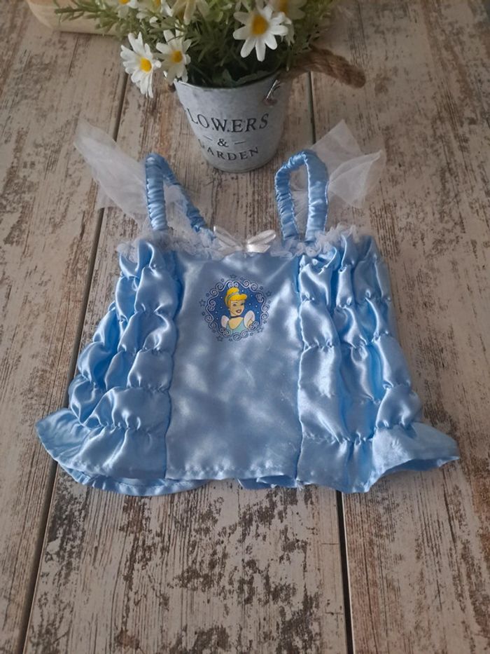Petit haut dentelle et froufrou Cendrillon disney princesse