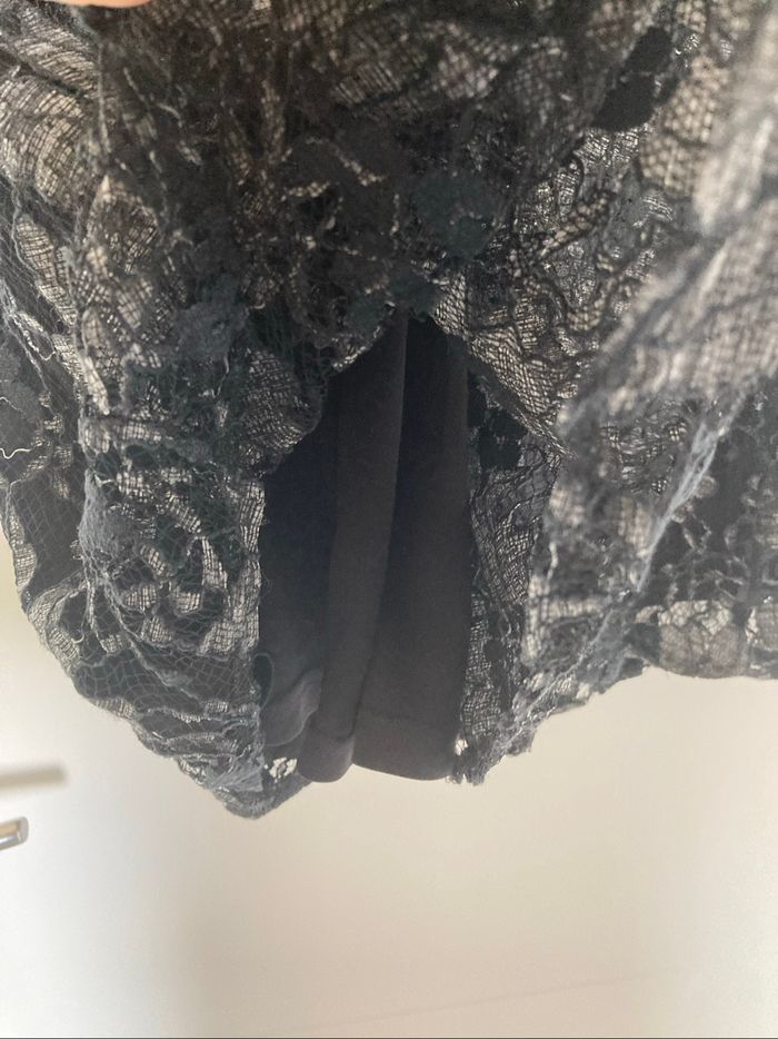 Robe en dentelles - photo numéro 3