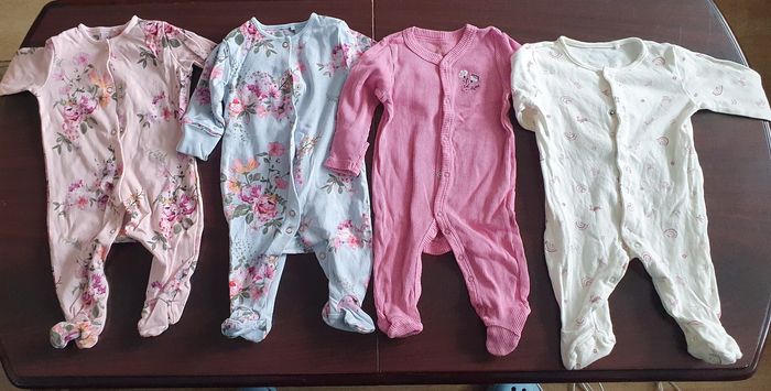 Gros lot de vêtements bébé fille 3 mois, 58 pièces - photo numéro 3