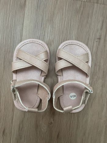 Scandales Kiabi rose 9-12 mois