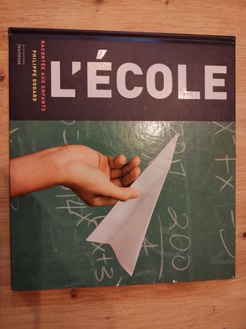 L'école racontée aux enfants