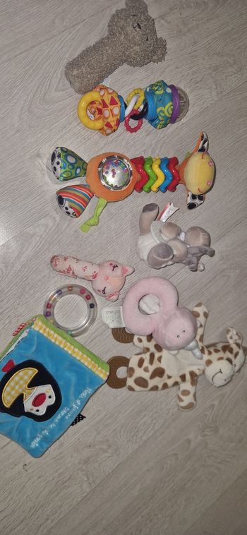 Lot jouets