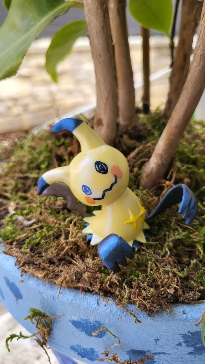 Super Figurine pokemon Nintendo mimiqui effet brillant - photo numéro 5