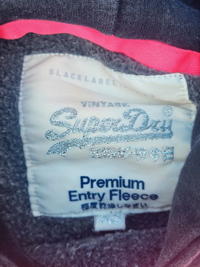 Magnifique pull Superdry - photo numéro 2