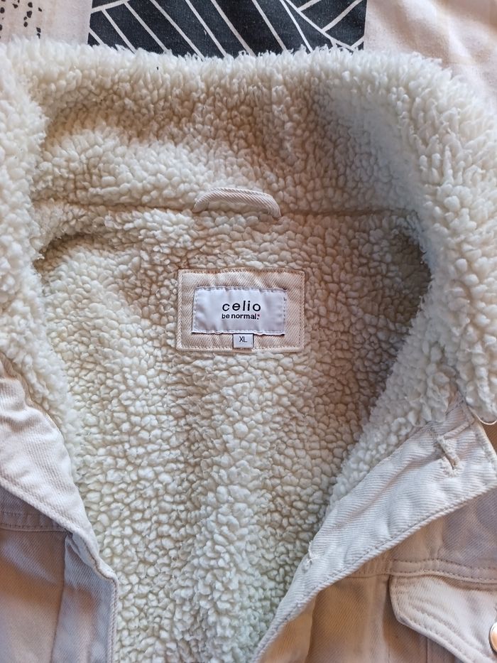 Veste molletonnée homme de marque celio. En très bonne état de taille xl - photo numéro 2