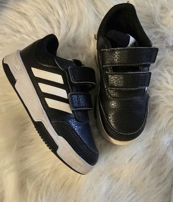 💙😍 🥰😍superbes baskets adidas pointure 24 😍💙