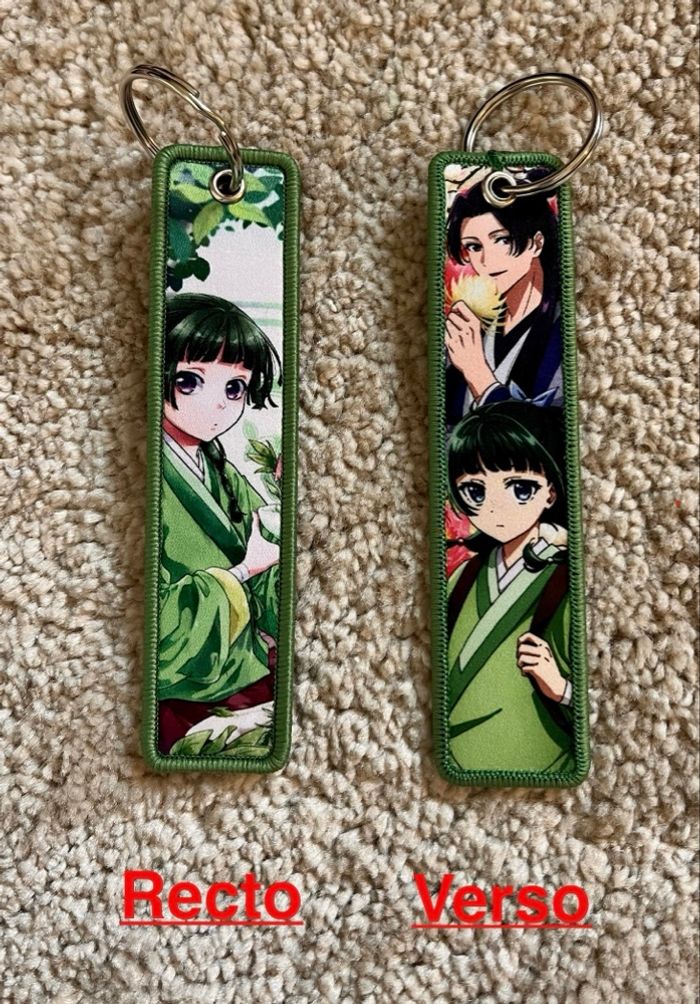 Un porte clés brodé « Les carnets de l’apothicaire » neuf