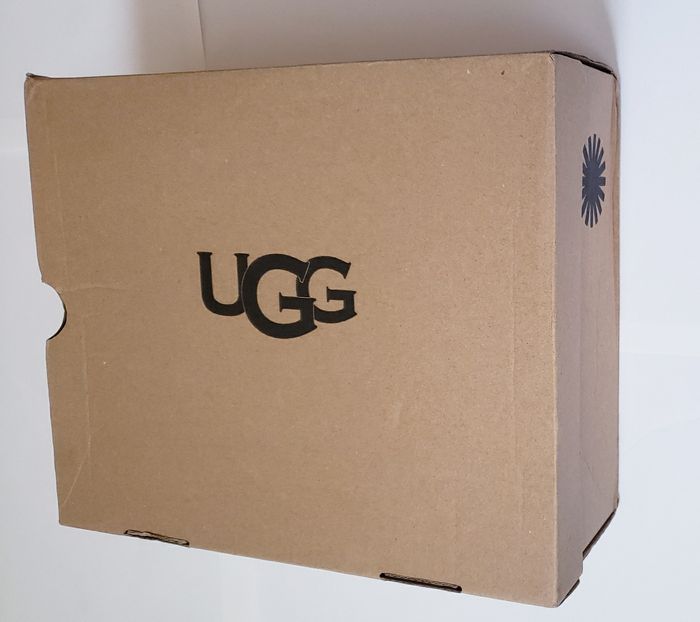 UGG Classic Ultra Mini Boots Femme  Taille 39 - photo numéro 8
