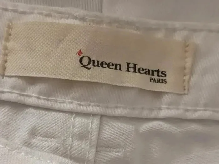 Jean  Queen Hearts ,look boyfriend destroy ,slim ,taille haute ,100 % coton - photo numéro 10