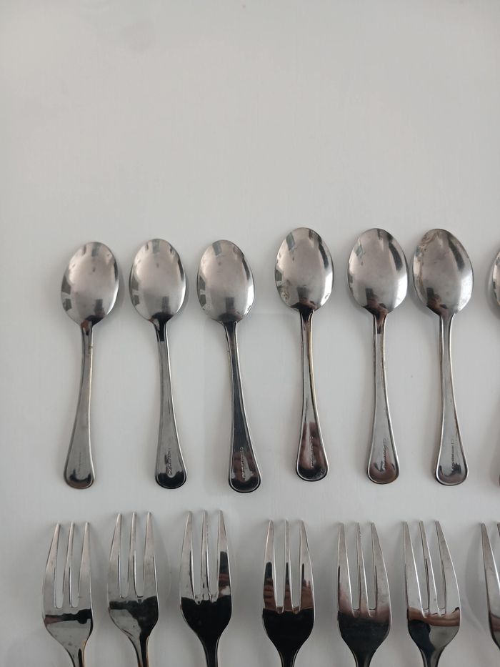 Ménagère 36 pièces - Inox & Finition Dorée - Made in Italy - photo numéro 7