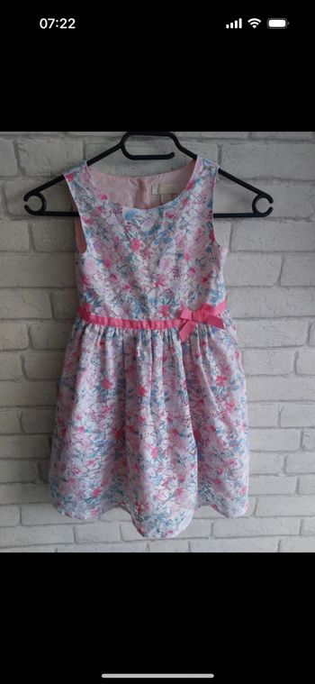 Robe Primark Premiun taille 4 - 5 ans