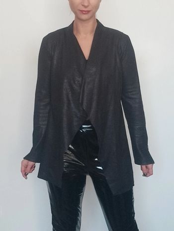 Veste ouverte irisée chic similicuir tu