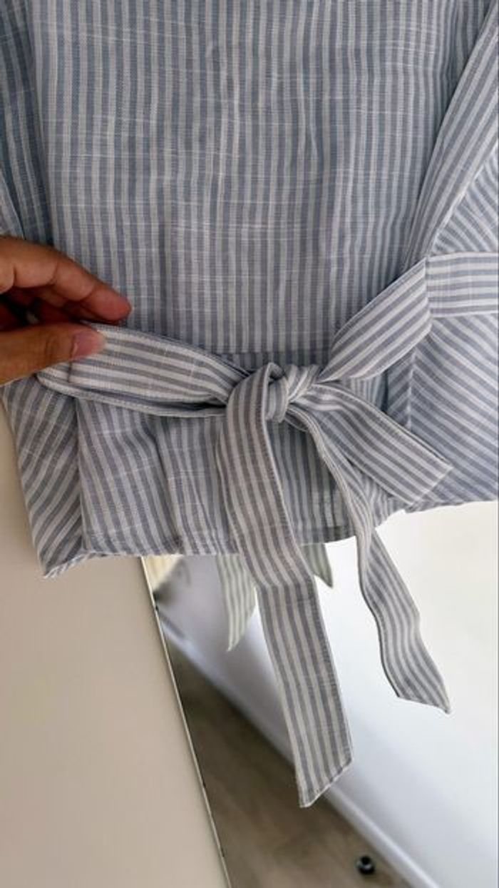 Blouse  courte en lin H&M - photo numéro 3