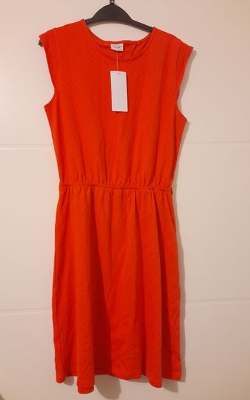 Robe Tape à l'œil dos ouvert neuve