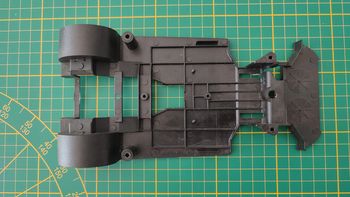 Châssis support pièce détachée miniature Bugatti EB110 1992 Maisto 1/18 1/18ème #B79