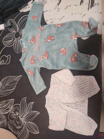 ensemble trousseau naissance maternité pyjama brassière laine