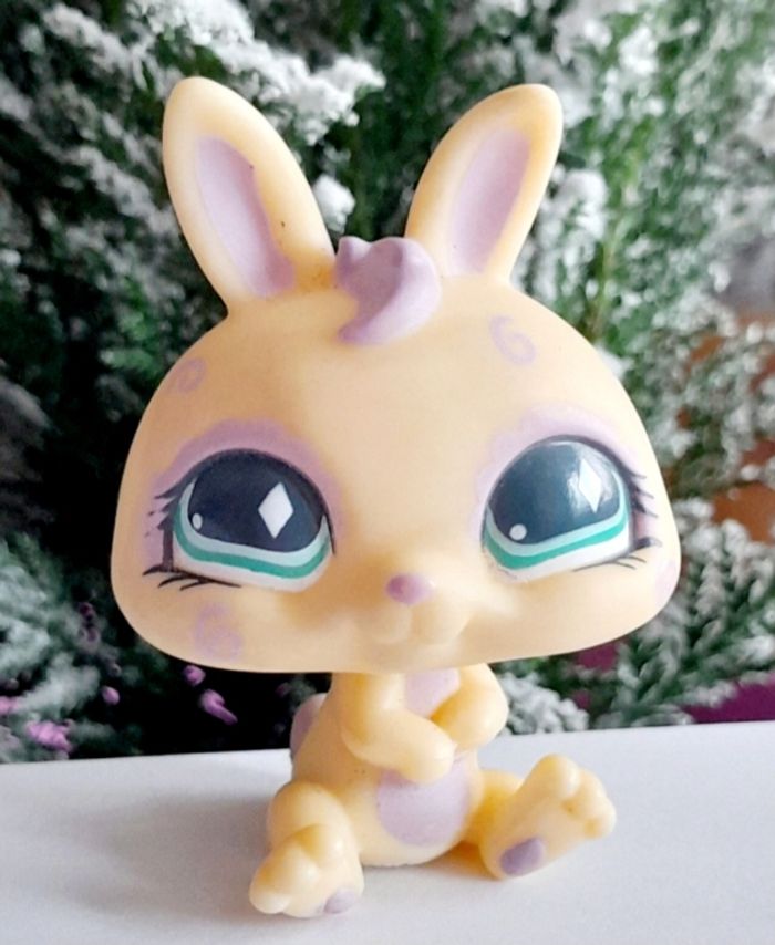 Figurine Littlest Pet Shop Bébé Lapin beige et mauve