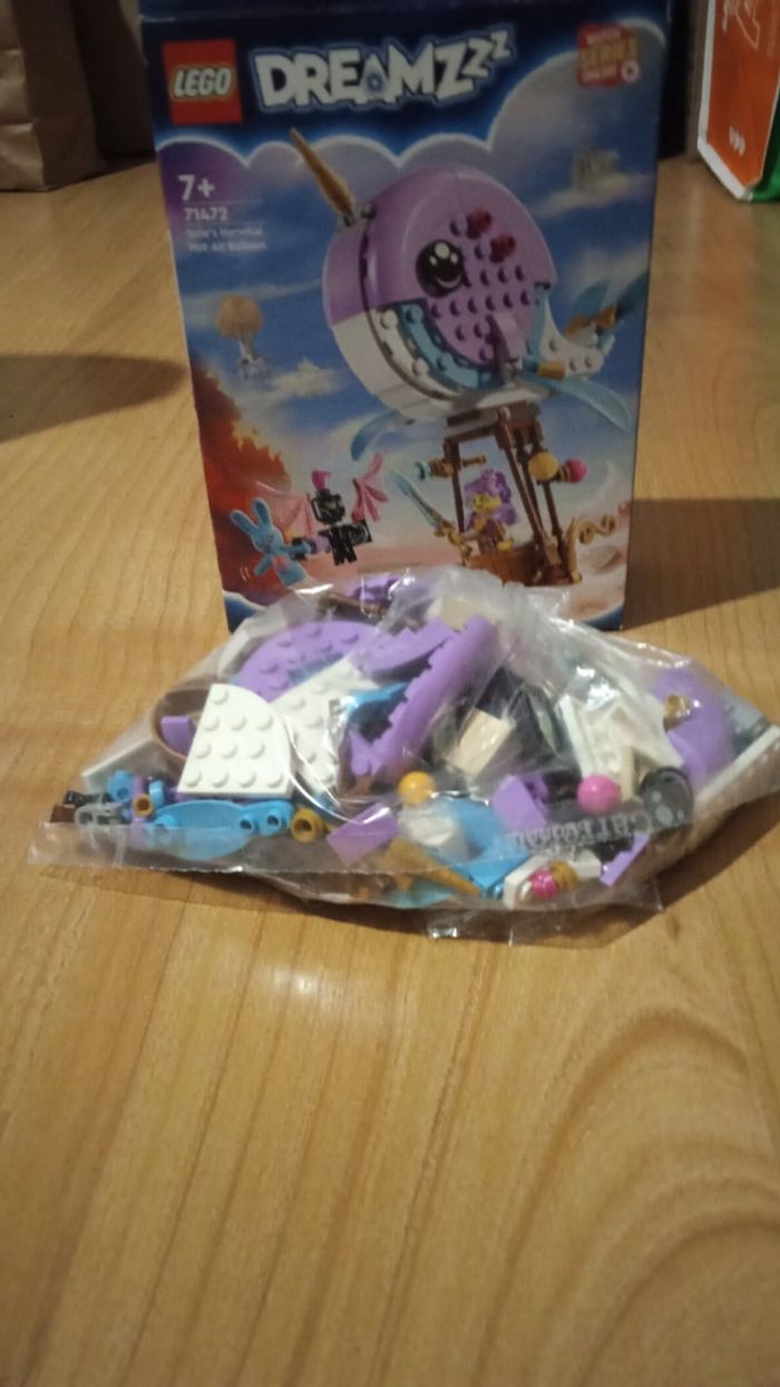 Lego dreamz : la montgolfière Naval d'izzie - photo numéro 8