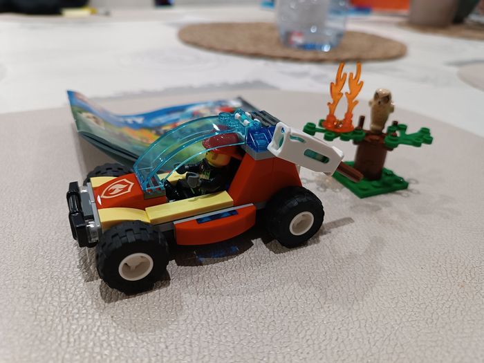 Lego City 60247 - photo numéro 2