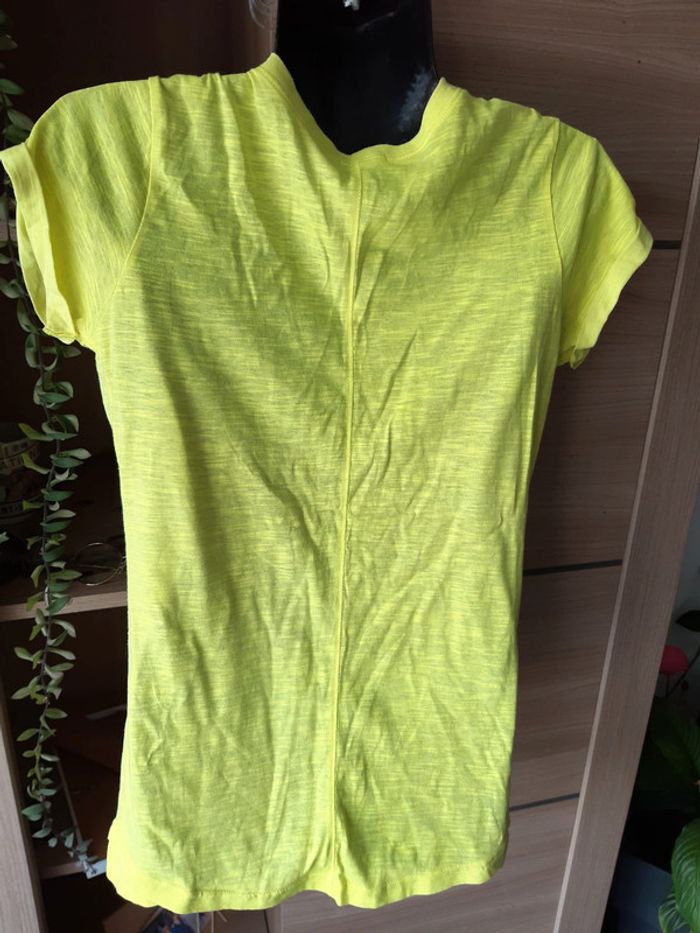 T-shirt jaune fluo - photo numéro 2