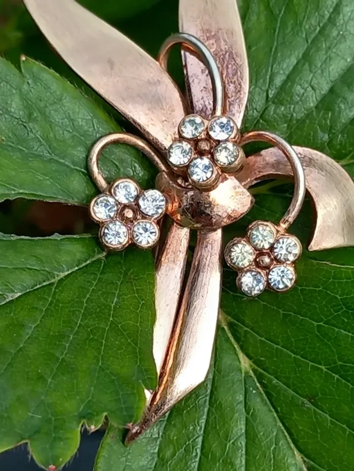 Broche vintage doree - photo numéro 8