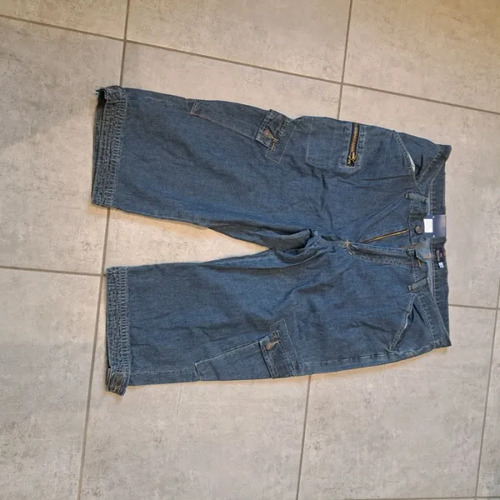 Short jeans