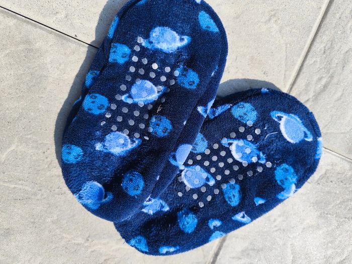 Chaussons / chaussettes antidérapantes nasa - photo numéro 2