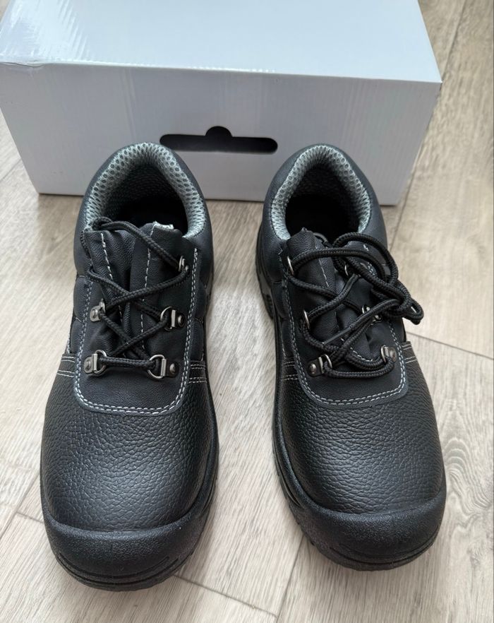 Chaussures de sécurité noires Boston S1P SRC - Taille 38 - Neuves avec boîte - photo numéro 3