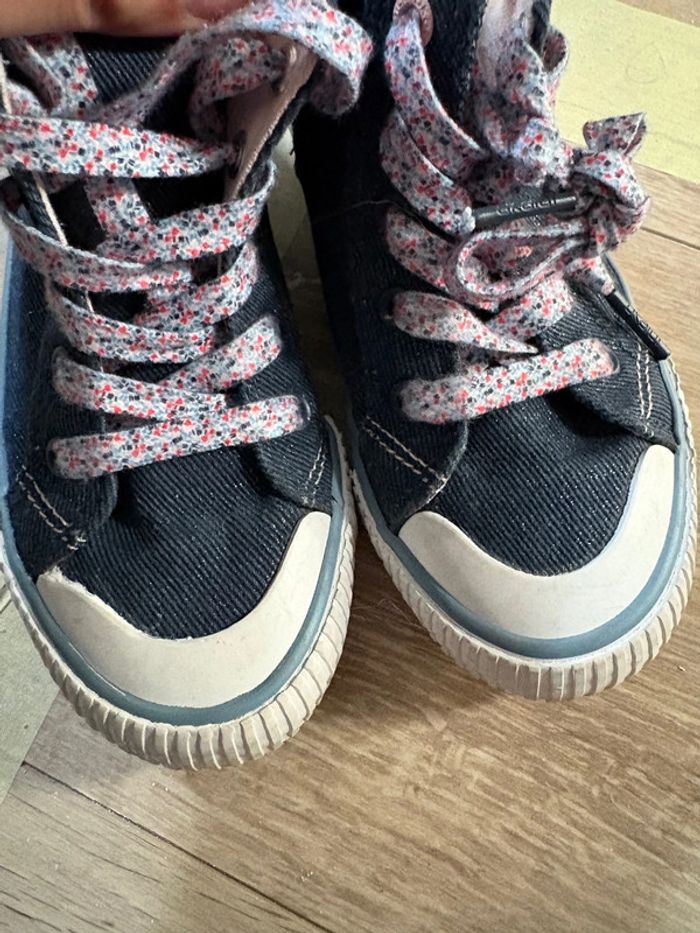 Baskets toiles 28 - photo numéro 2