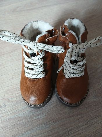 Chaussures montante