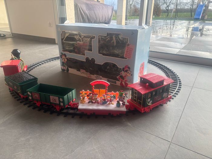 Coffret train de Noël Mickey Mouse et ses amis Disney 417157928857 - photo numéro 2