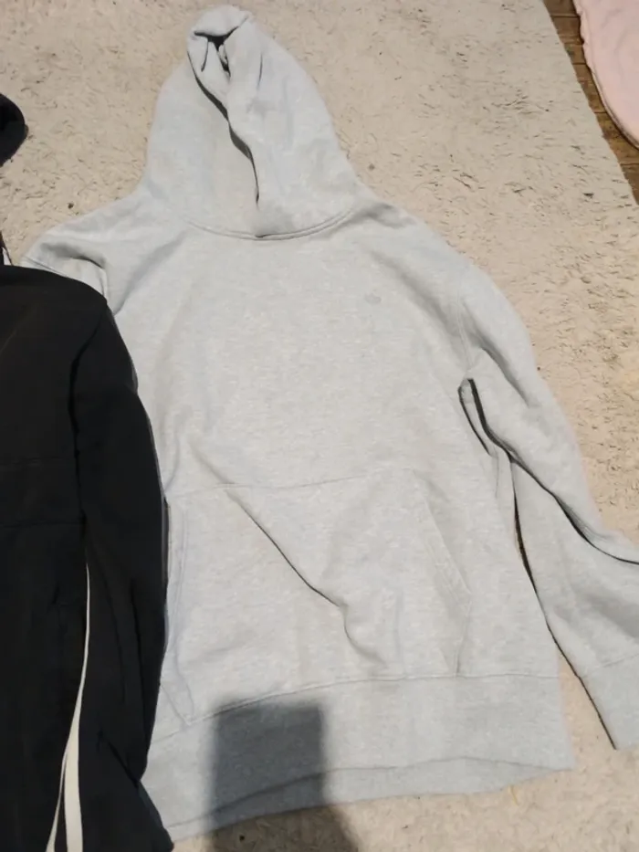 Lot de 2 sweat adidas - photo numéro 3
