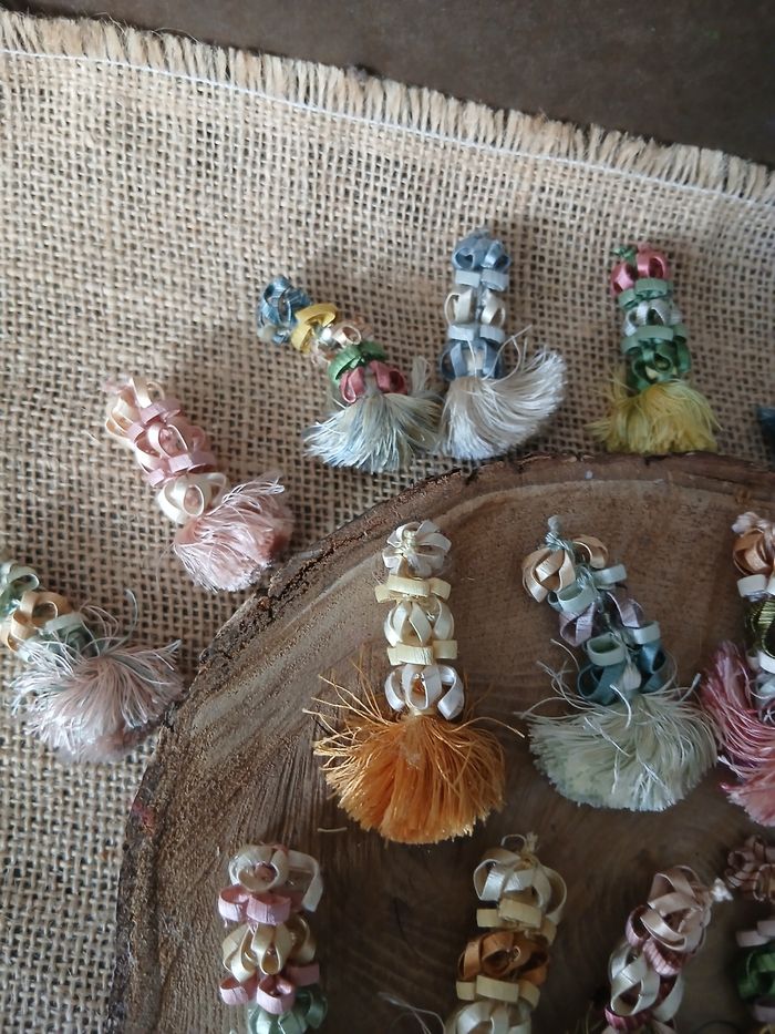 Lot de 25 pompons multicolore guipure - photo numéro 6