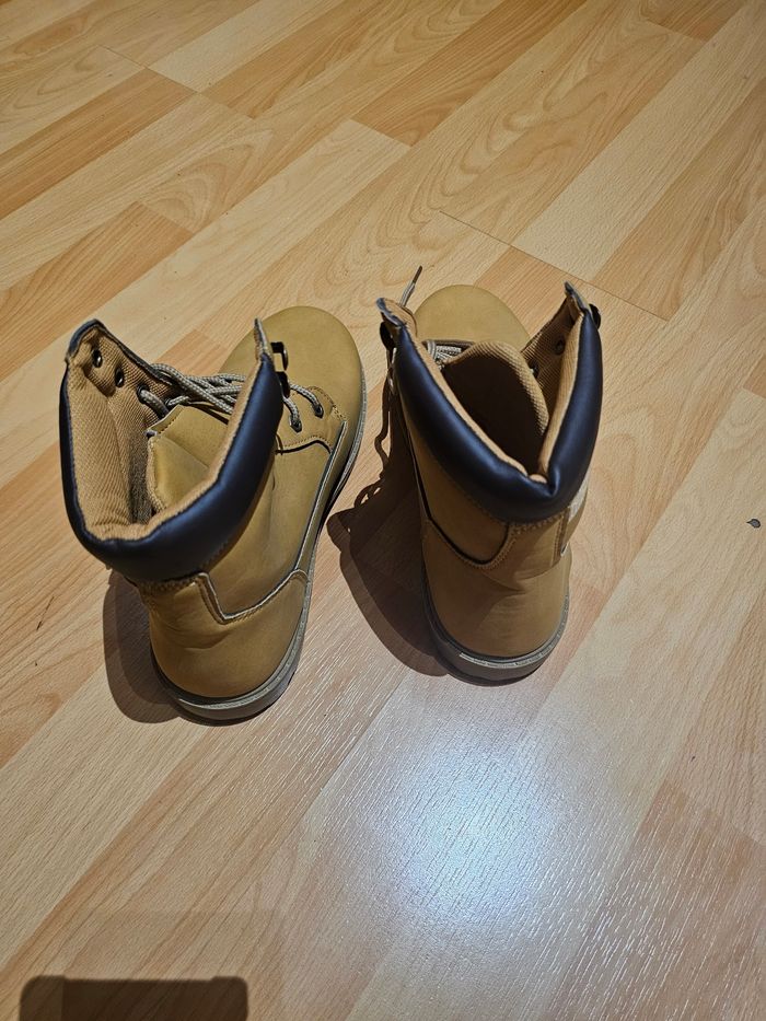 Chaussures randonnée neuves - photo numéro 2