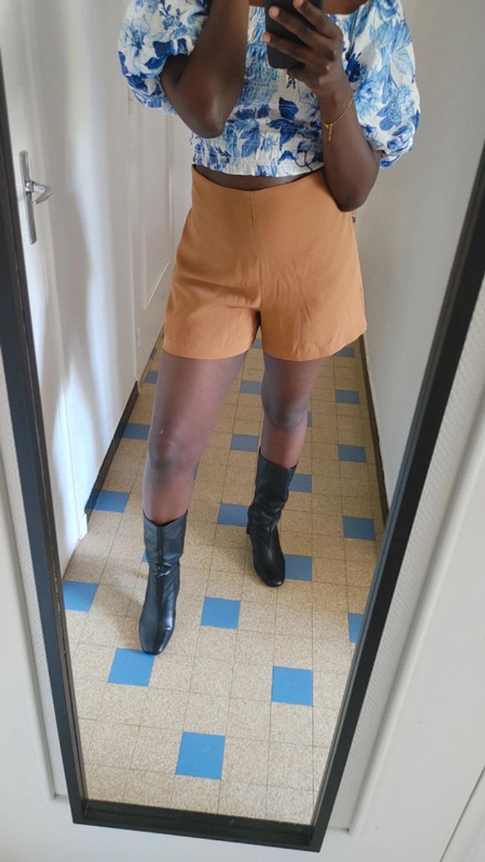 Mini short habillé couleur kaki marron spéculoos ceinture - photo numéro 6