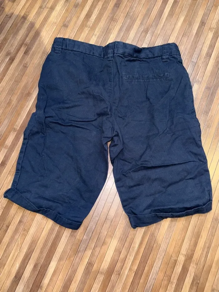 Short bleu marine Gémo taille 16ans - photo numéro 2