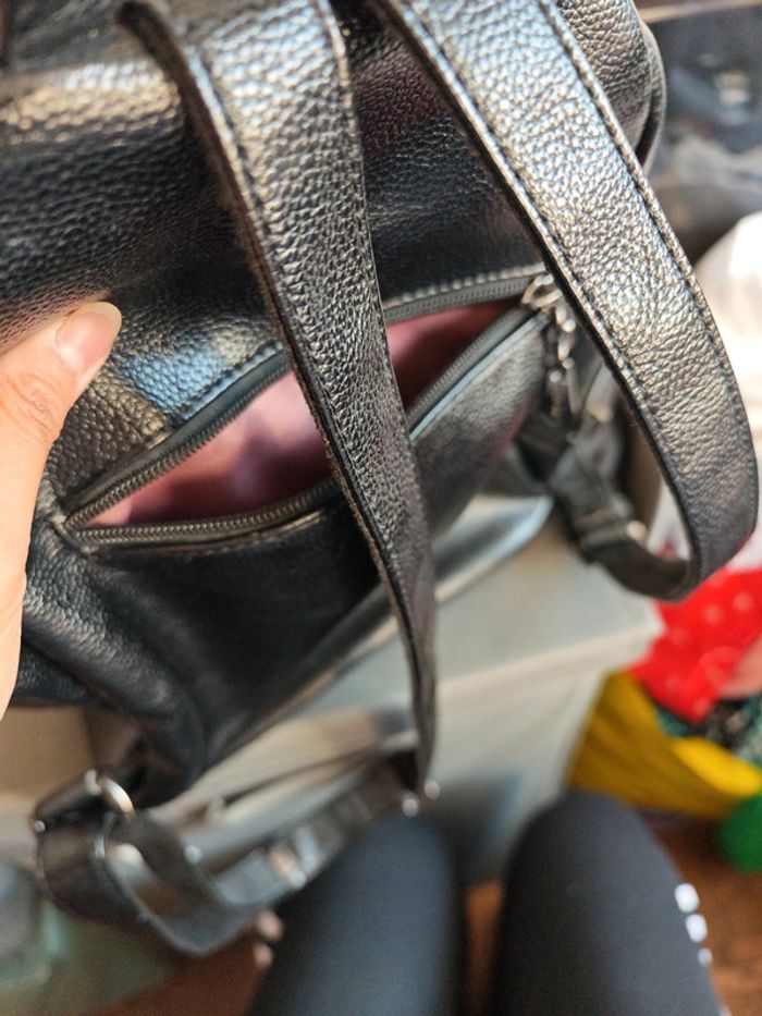 Sac à dos Femme en noir - photo numéro 3