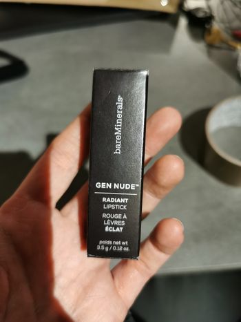 Gen nude radiant rouge a levres eclat