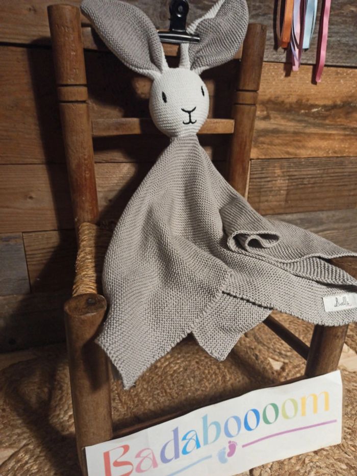 Doudou lapin Livella tricot tbe - photo numéro 4