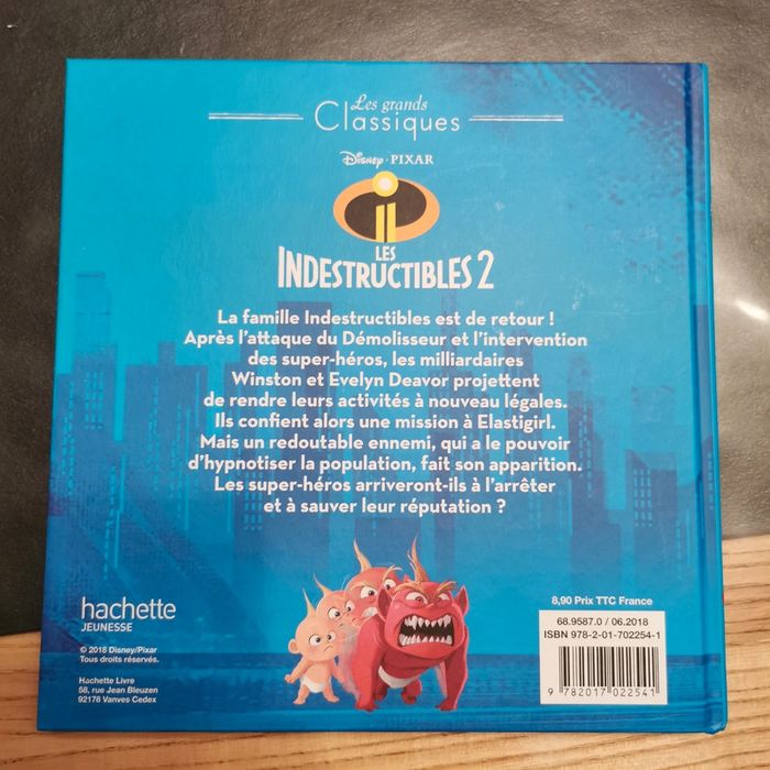 Livre les indestructibles 2 - photo numéro 2
