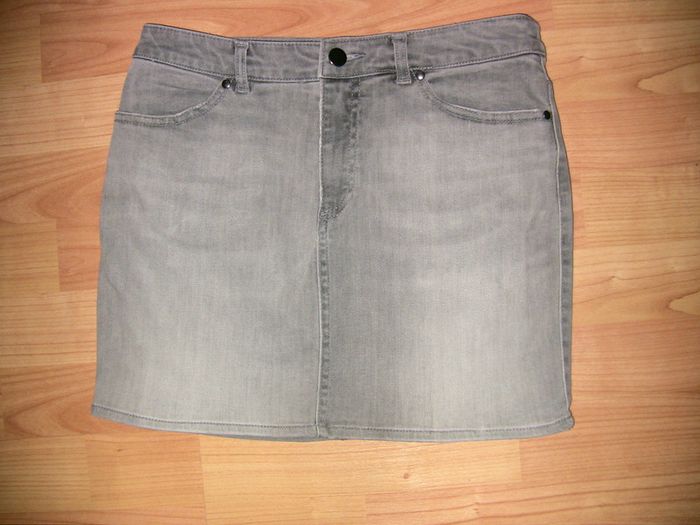 Jupe en jean grise Taille 36 H&M - photo numéro 2