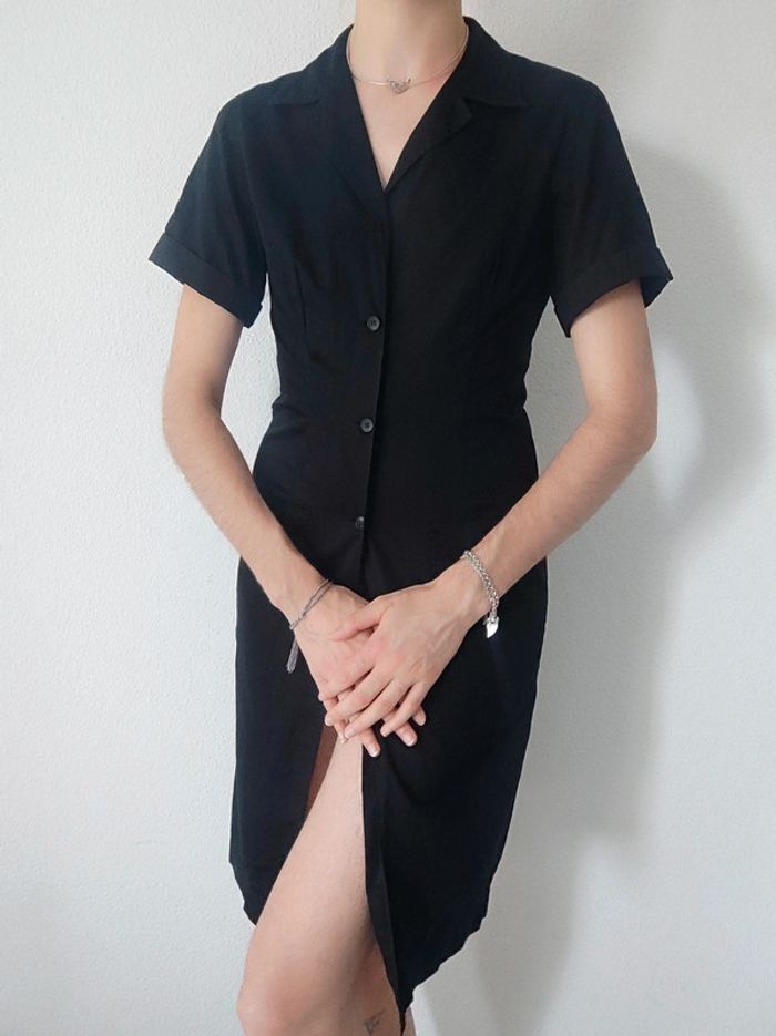 Robe chemise noire moulante vintage / Agnès B - 36/S à 38/M - photo numéro 2