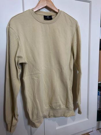 555 - sweat jaune pale