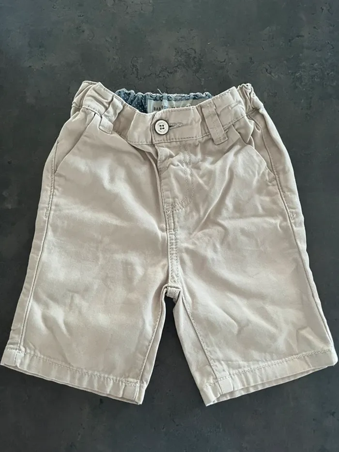 Short beige