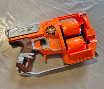 Nerf Zombie Strike FlipFury Blaster pistolet fléchettes