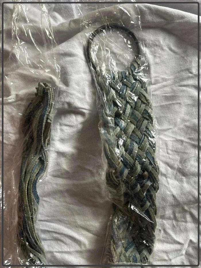 Ceinture en jeans neuve avec étiquette - photo numéro 2