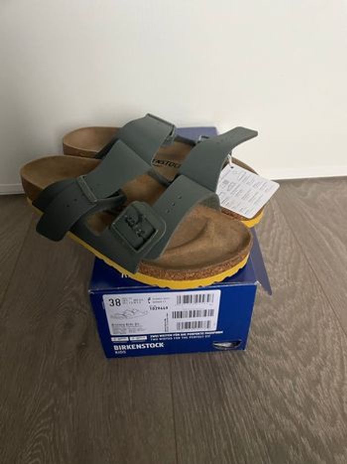 Chaussures sandales de la marque Birkenstock pointure 38 modèle Arizona kids - photo numéro 6