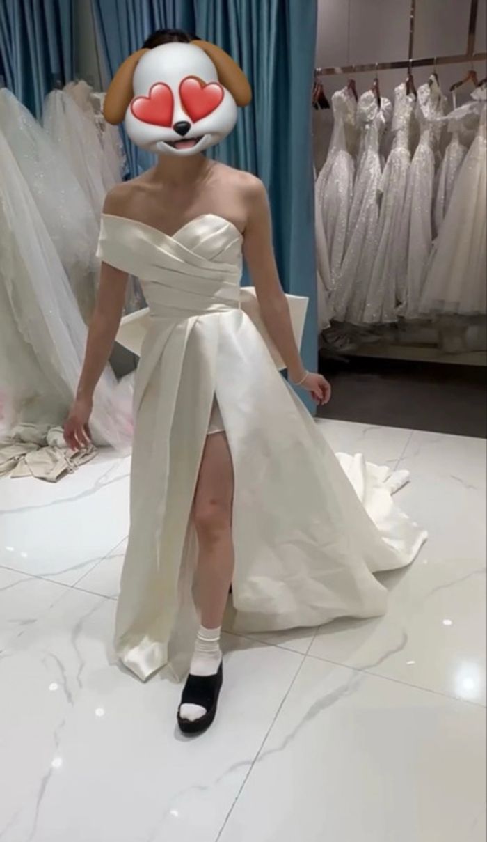 Robe de mariée mikado bustier asymétrique XS T34 - photo numéro 2