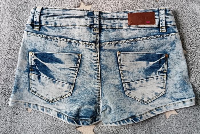 Short jeans Jennyfer taille 34 - photo numéro 2